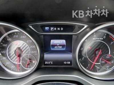 Mercedes-Benz GLA X156GLA45 AMG 4매틱 - 9