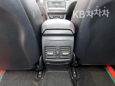 Mercedes-Benz GLA X156GLA45 AMG 4매틱 - 15