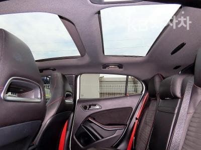 Mercedes-Benz GLA X156GLA45 AMG 4매틱 - 17