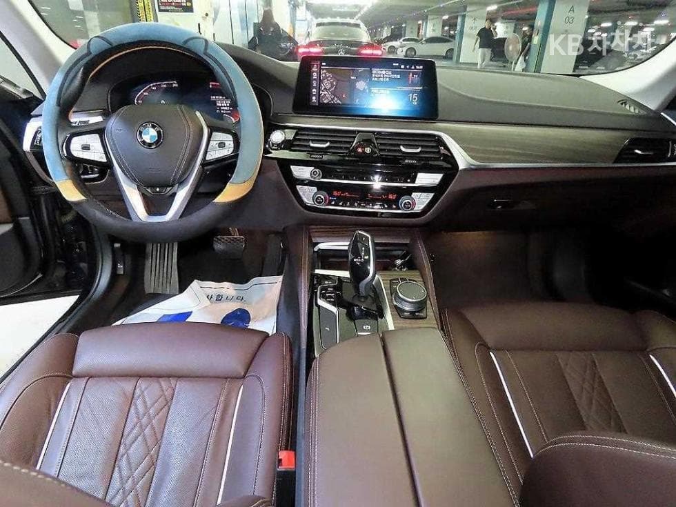 BMW 올New5 Series (G30)520d M Sport Plus - 10