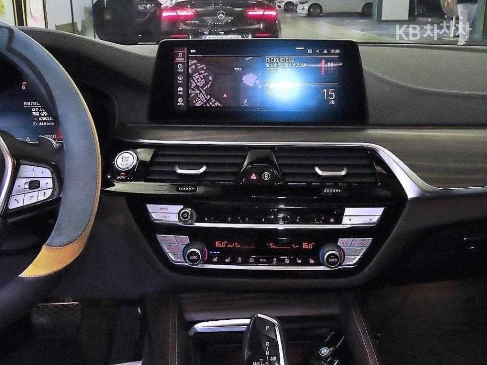 BMW 올New5 Series (G30)520d M Sport Plus - 11