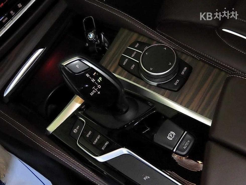 BMW 올New5 Series (G30)520d M Sport Plus - 12