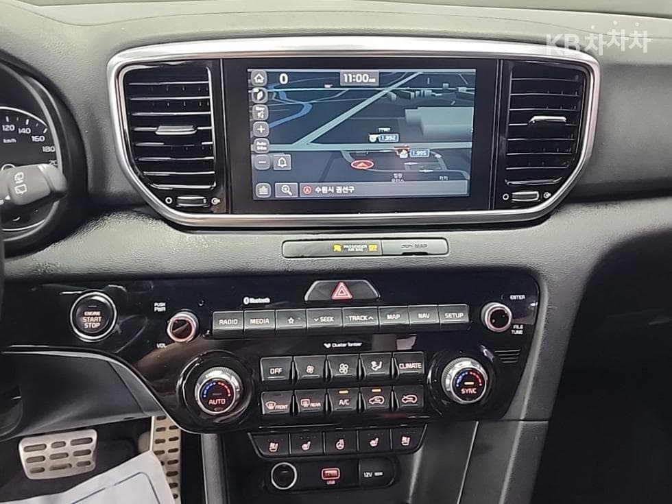 Kia Sportage 더 볼드2.0 Diesel 2WD Signature - 10