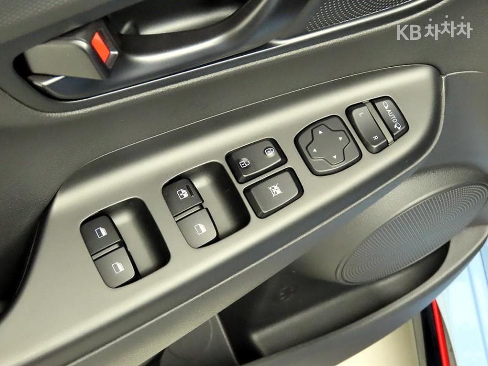 Хюндай Kona N2.0 T Стандартен - 12