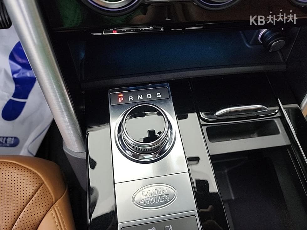 Land Rover 디스커버리53.0 SD6 HSE Luxury - 8