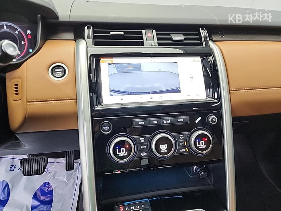 Land Rover 디스커버리53.0 SD6 HSE Luxury - 10