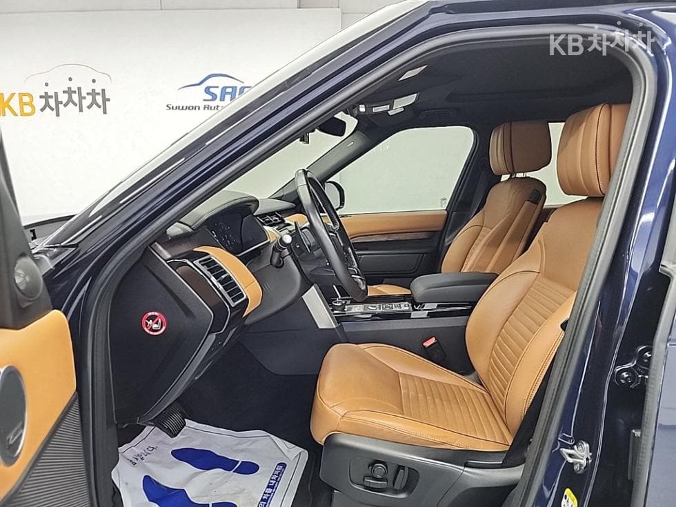 Land Rover 디스커버리53.0 SD6 HSE Luxury - 11