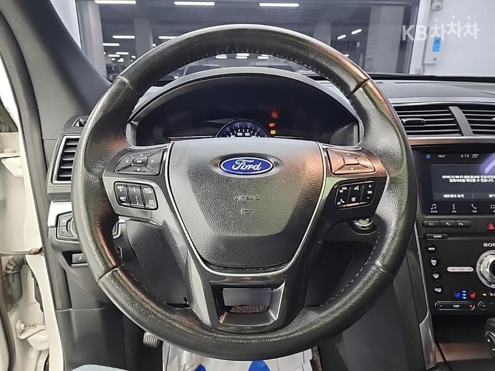 Ford New Explorer2.3 EcoBoost 4WD Limited - 9