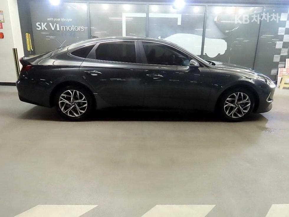 Hyundai Sonata (DN8)2.0 Premium 패밀리 - 3