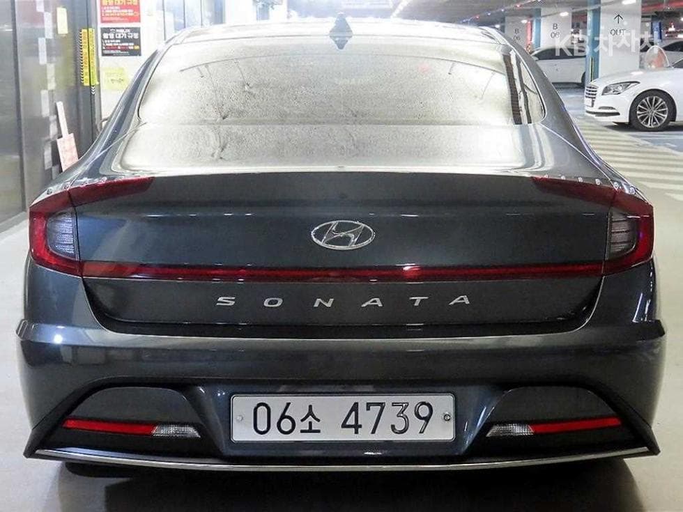 Hyundai Sonata (DN8)2.0 Premium 패밀리 - 5