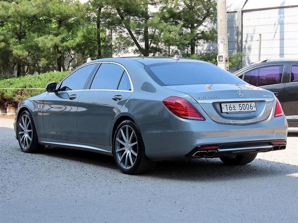 Mercedes-Benz New S-ClassNew S63 AMG 4MATIC Standard - 3