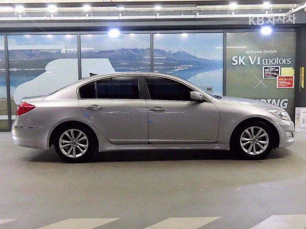 Hyundai GenesisBH330 MODERN Special (special feature/edition) - 3