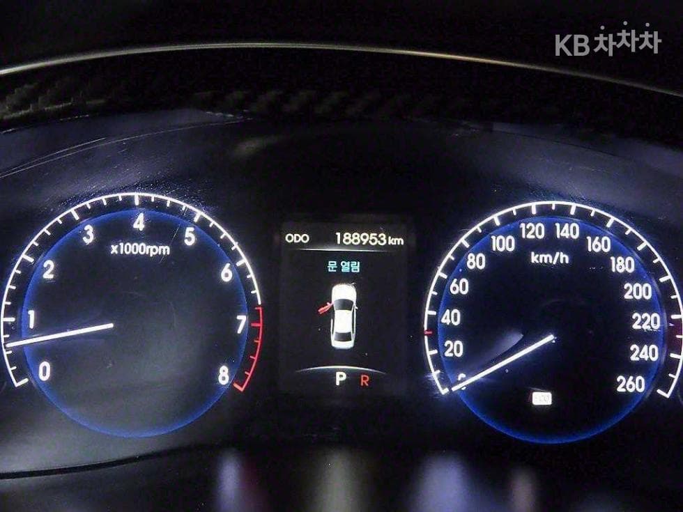 Hyundai GenesisBH330 MODERN Special (special feature/edition) - 9