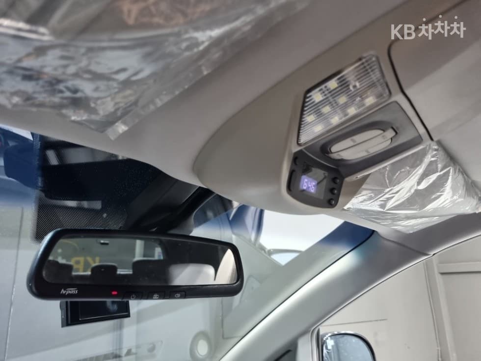 КейДжи Мобилити 코란도 투리스모4x4 GT 9-местен - 19