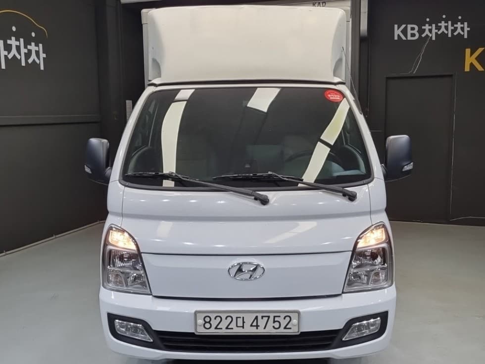 Хюндай Porter 2Удължено междуосие Super Cab Box Truck PLUS - 2