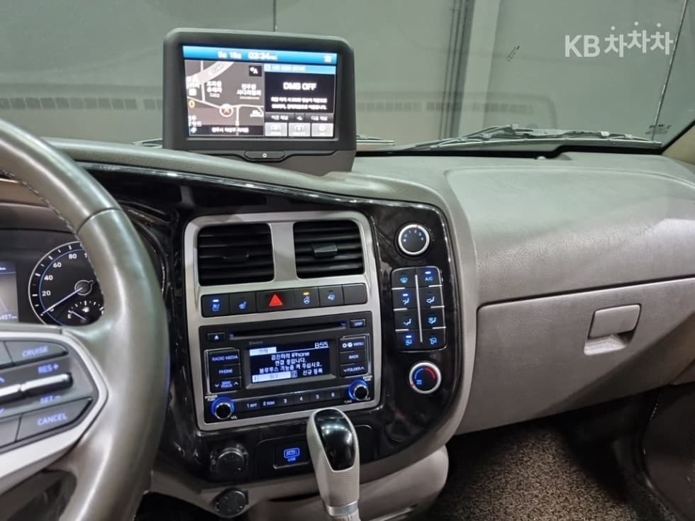 Хюндай Porter 2Удължено междуосие Super Cab Box Truck PLUS - 10