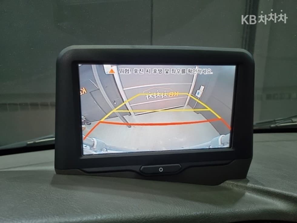 Хюндай Porter 2Удължено междуосие Super Cab Box Truck PLUS - 13