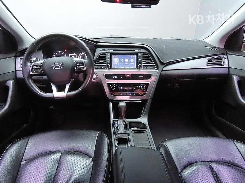 Хюндай Соната LF2.0 Стил Стандартен - 6