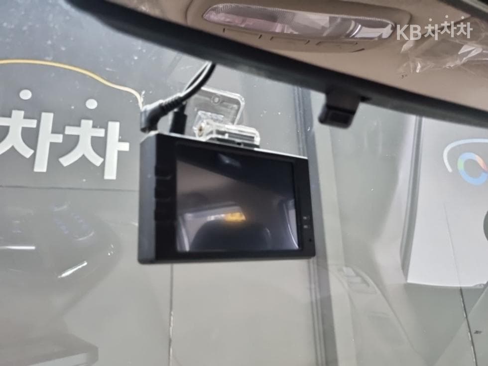 Хюндай Porter 2Удължено междуосие Двойна Кабина CRDi Smart - 21