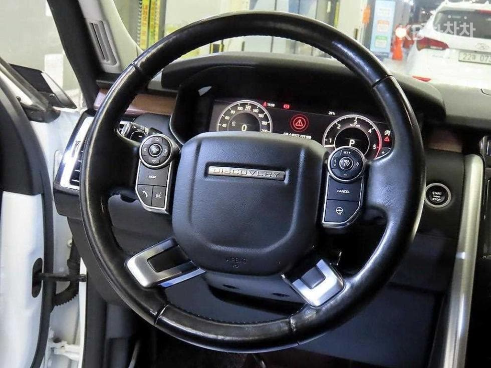 Land Rover 디스커버리53.0 TD6 HSE Luxury - 7