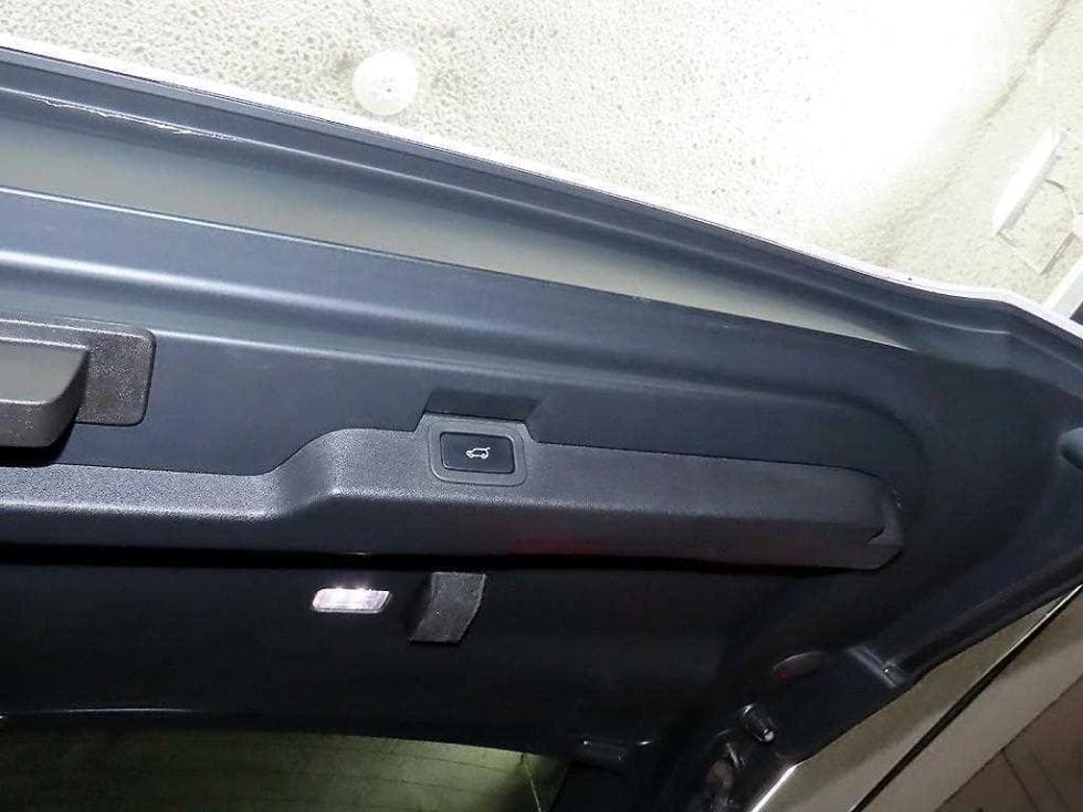 Land Rover 디스커버리53.0 TD6 HSE Luxury - 13
