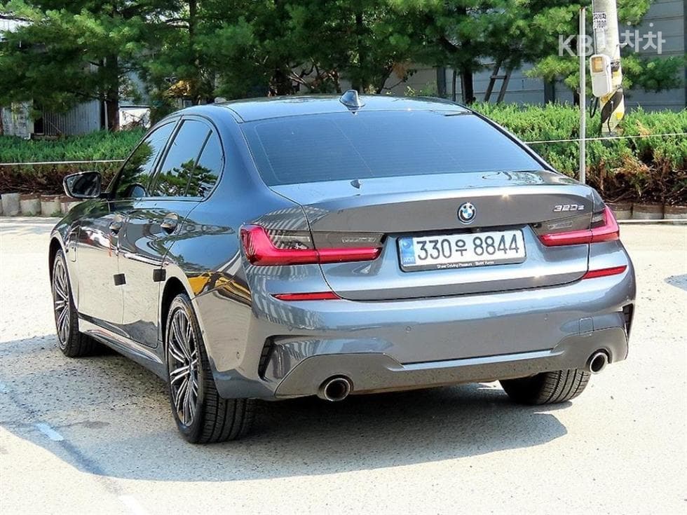 BMW 3 Серия (G20)320e M Sport - 3