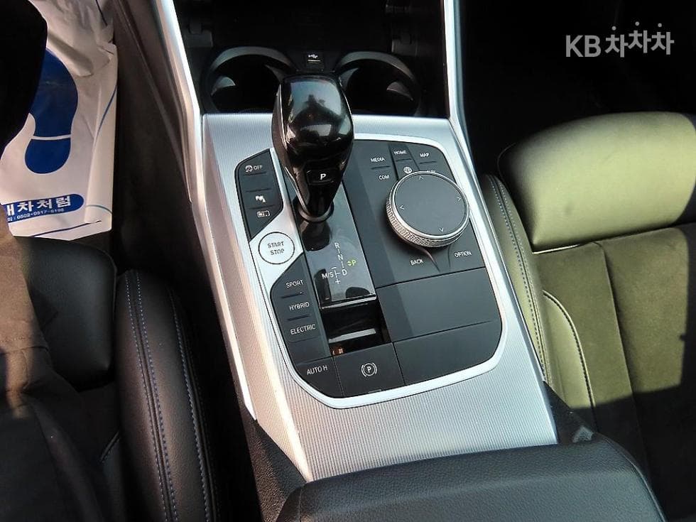 BMW 3 Серия (G20)320e M Sport - 10