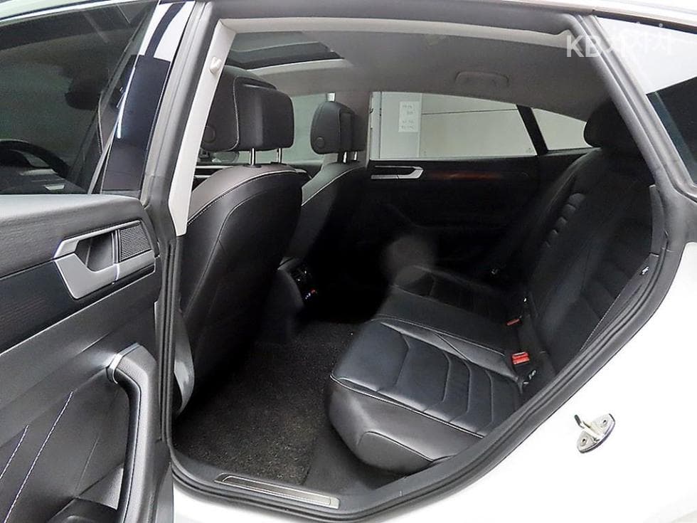 Volkswagen Arteon2.0 Турбо Дизел Инжекция Prestige - 6