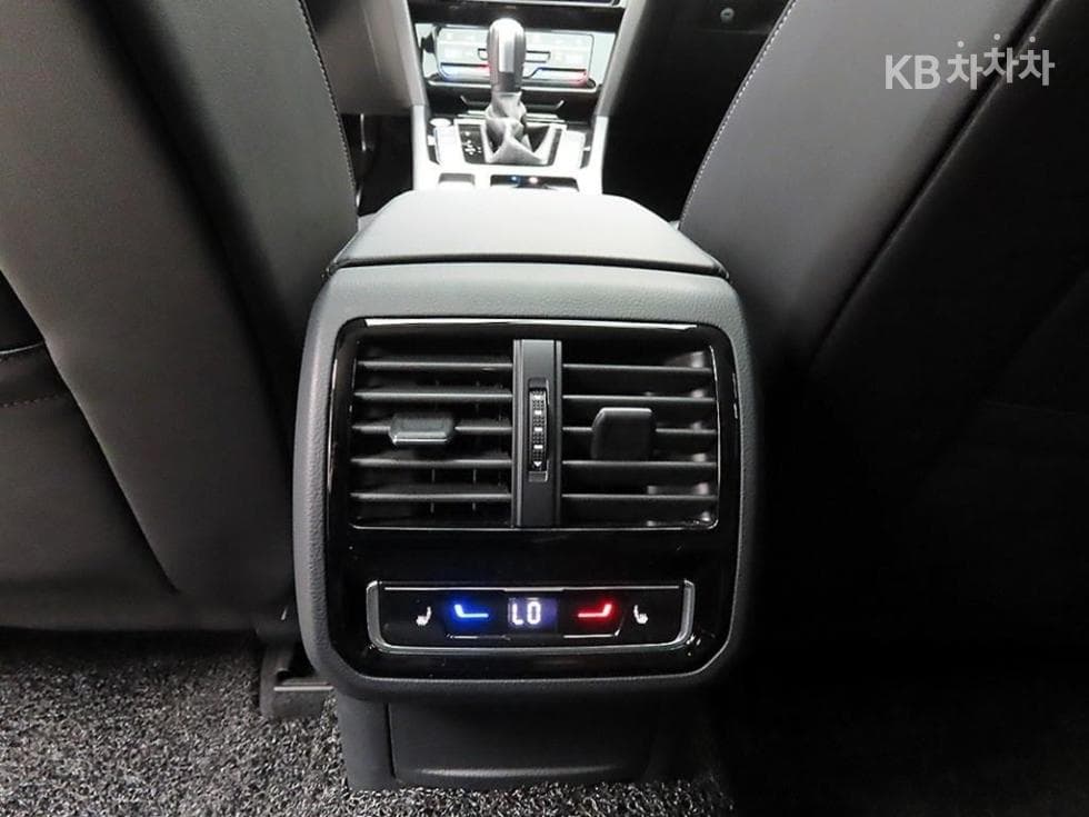 Volkswagen Arteon2.0 Турбо Дизел Инжекция Prestige - 18