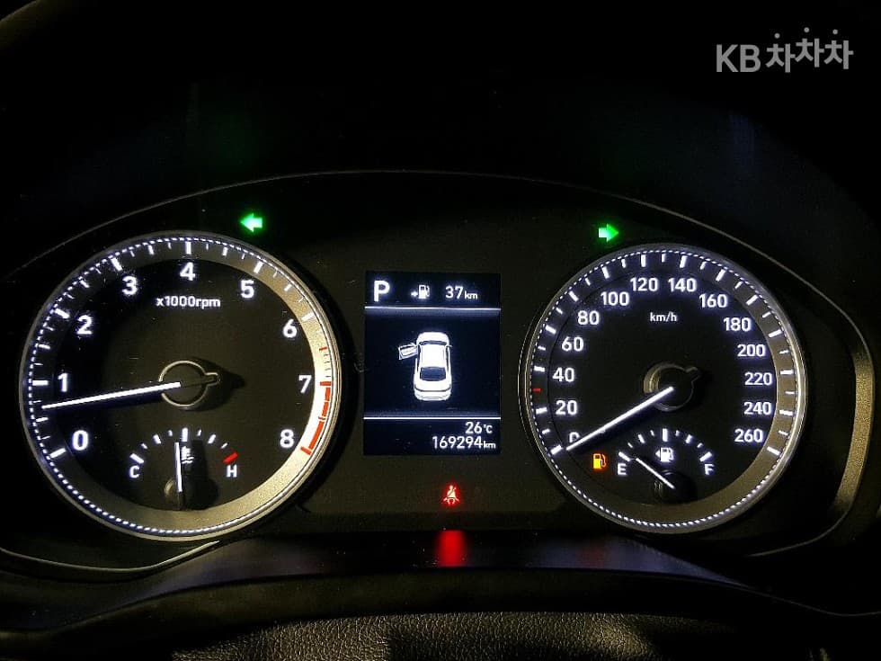 Hyundai Grandeur (Azera)IG2.4 Premium Special (special feature/edition) - 6