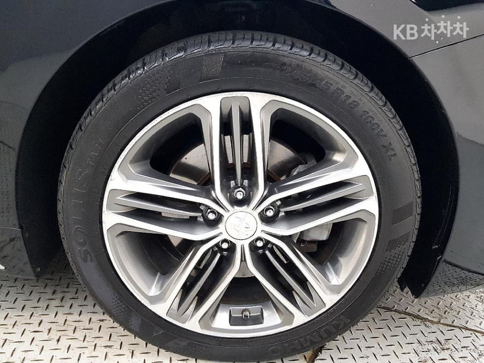Hyundai Grandeur (Azera)IG2.4 Premium Special (special feature/edition) - 20
