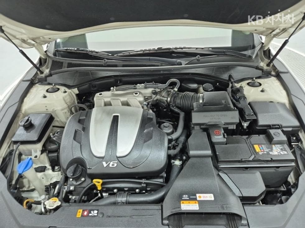 Hyundai The New (facelift) Grandeur (Azera)LPi 3.0 Rental car Premium - 5