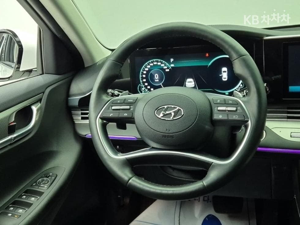 Hyundai The New (facelift) Grandeur (Azera)LPi 3.0 Rental car Premium - 9