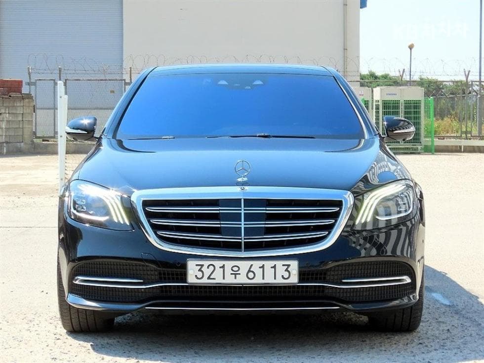 Mercedes-Benz Нов S-Клас S560e Стандартен - Image 1