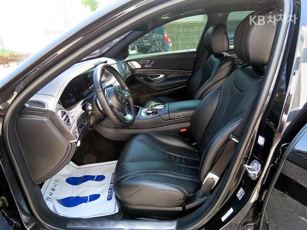 Mercedes-Benz Нов S-КласS560e Стандартен - 5