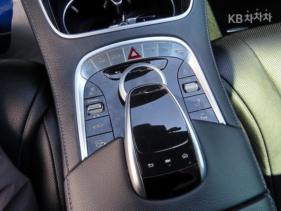 Mercedes-Benz Нов S-КласS560e Стандартен - 11