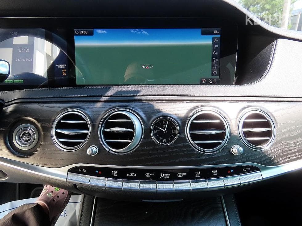 Mercedes-Benz Нов S-КласS560e Стандартен - 15