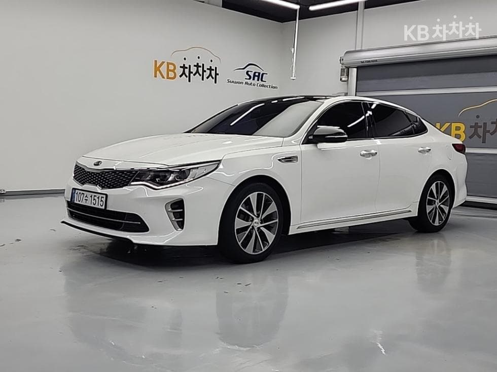 Kia K5 Second generation 2.0 Gasoline SX Prestige - Image 1