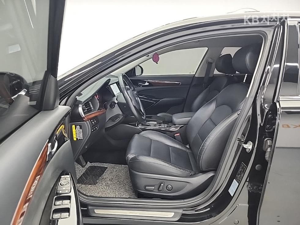 Kia All New K72.4 GDI Prestige - 11