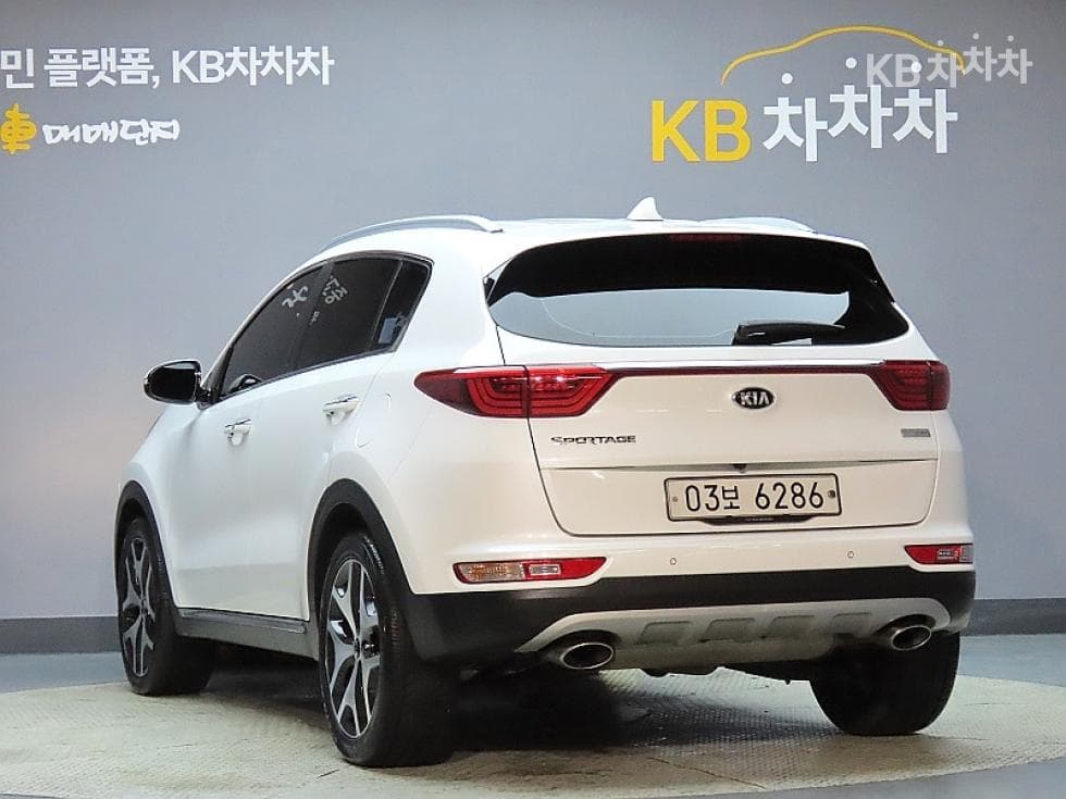 Kia Sportage 4th generationDiesel 2.0 2WD Noblesse Plus - 4