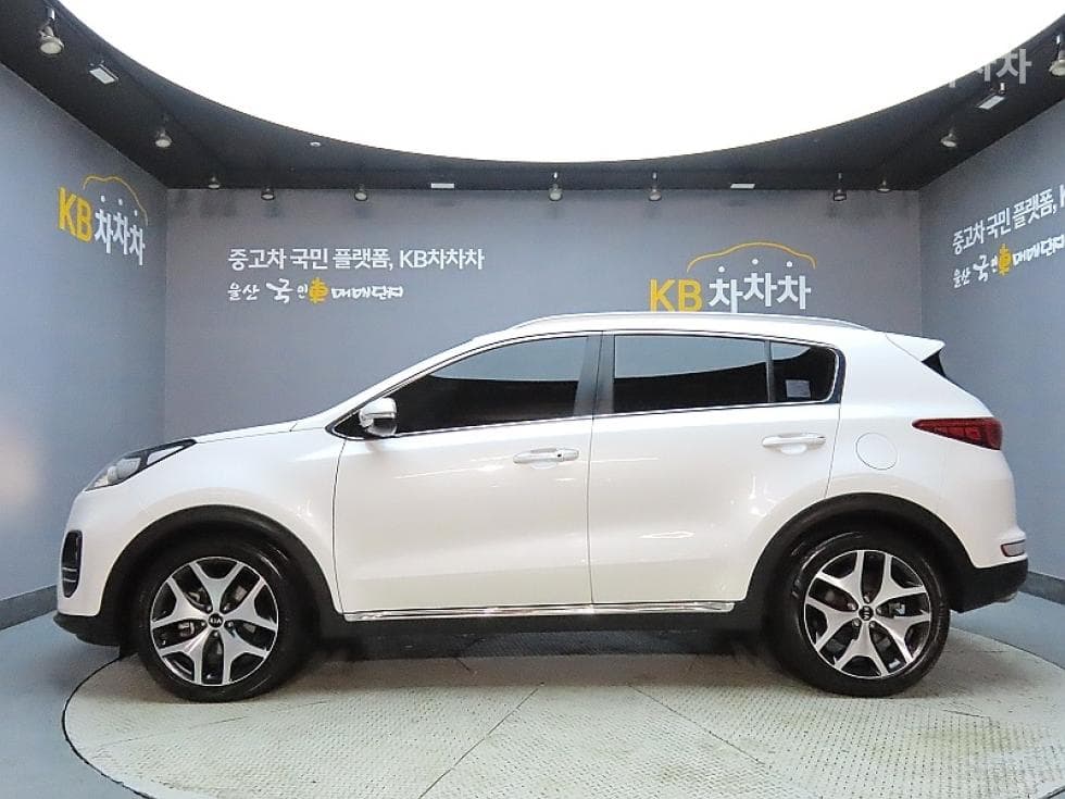 Kia Sportage 4th generationDiesel 2.0 2WD Noblesse Plus - 5