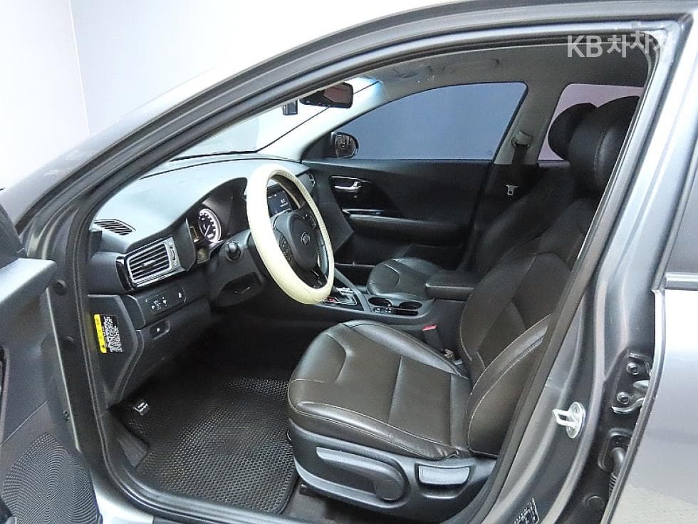 Kia The New (facelift) Niro1.6 HEV Prestige - 10