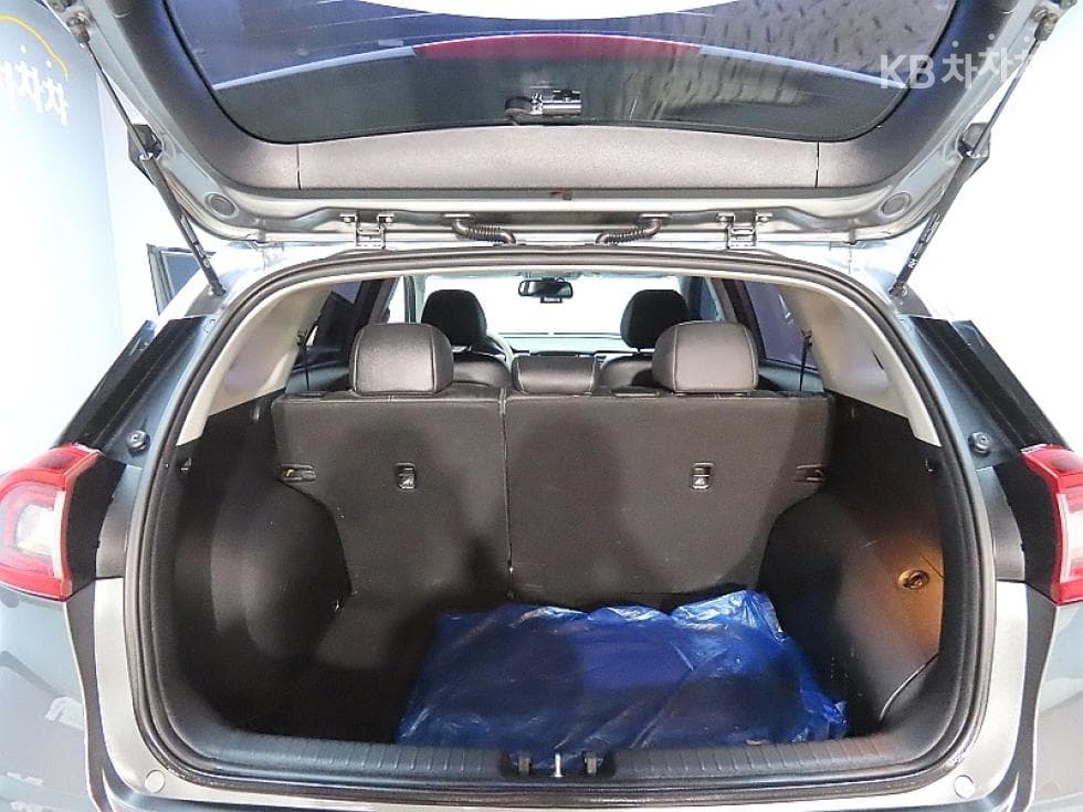 Kia The New (facelift) Niro1.6 HEV Prestige - 19