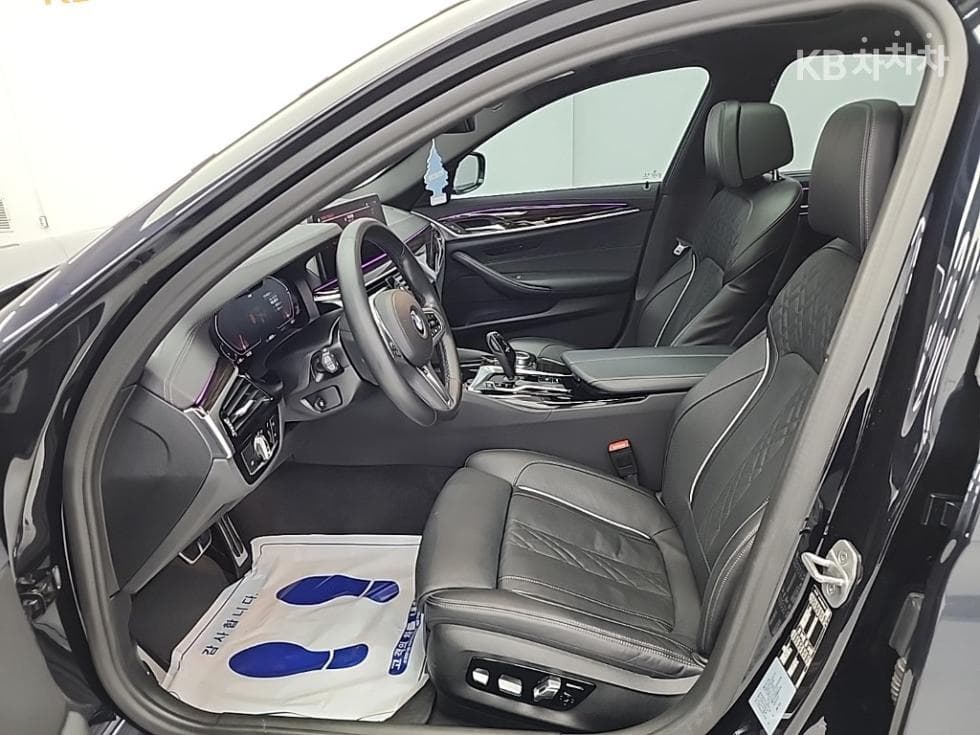 BMW 올New5 Series (G30)523d M Sport - 11