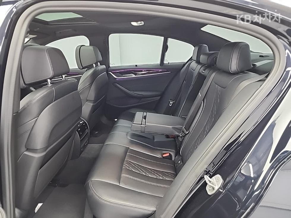 BMW 올New5 Series (G30)523d M Sport - 12