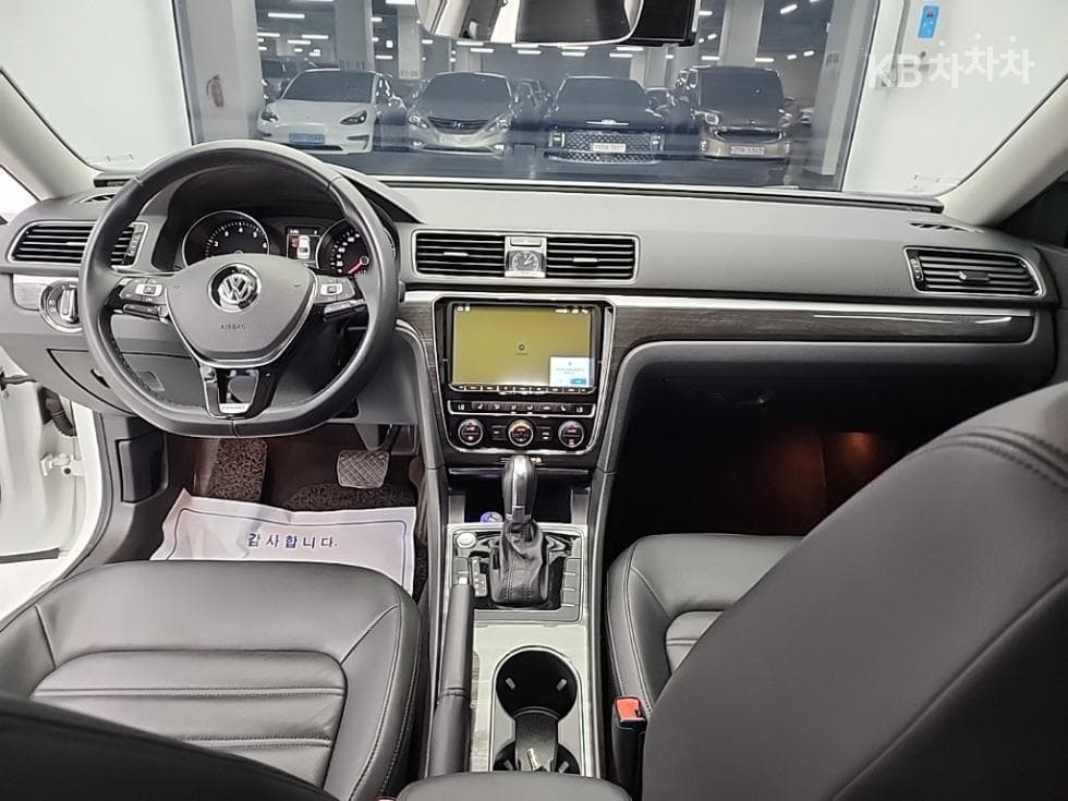 Volkswagen 더NewPassat2.0 Turbocharged Stratified Injection (VW) - 7