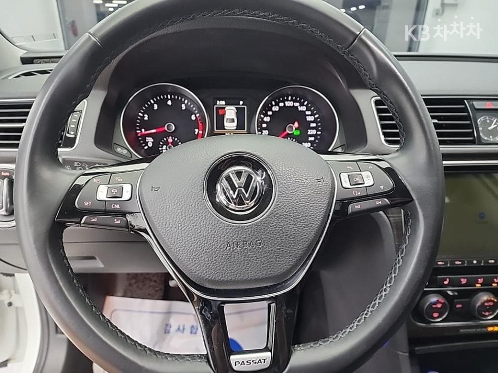 Volkswagen 더NewPassat2.0 Turbocharged Stratified Injection (VW) - 9