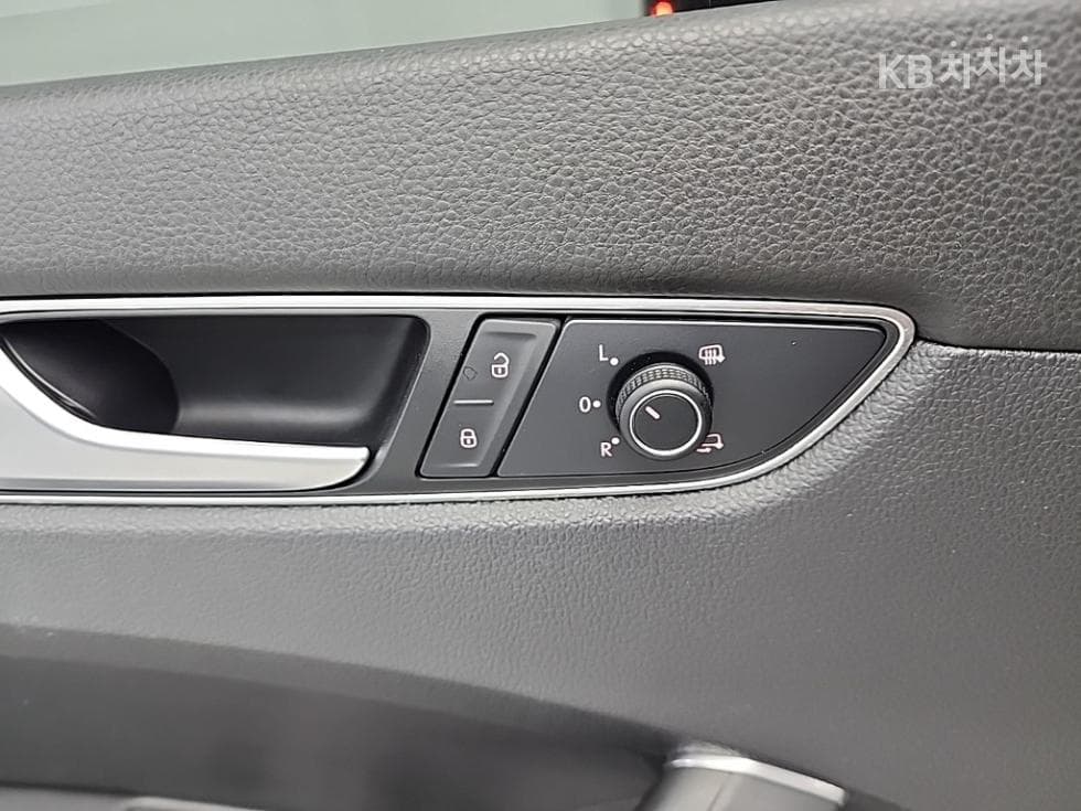 Volkswagen 더NewPassat2.0 Turbocharged Stratified Injection (VW) - 17