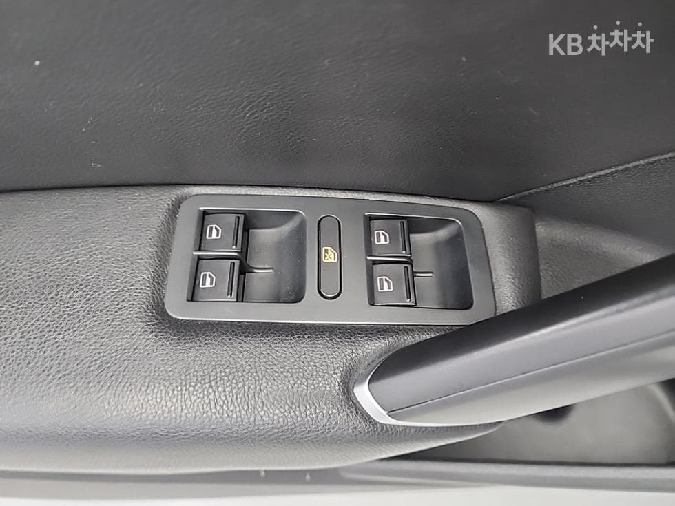 Volkswagen 더NewPassat2.0 Turbocharged Stratified Injection (VW) - 18