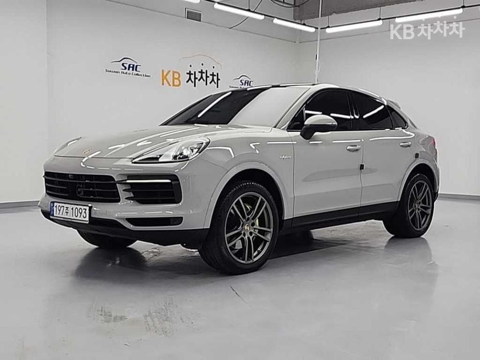 Porsche Cayenne(9Y0) 3.0 E-Hybrid Coupe Стандартен - Image 1